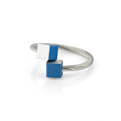 Clic aluminium/stalen ring met blauwe kubussen, R4B Aluminium Edelstaal Clic by Suzanne