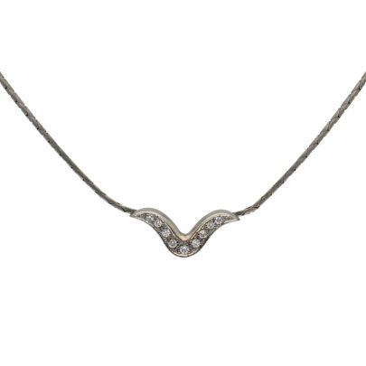 Witgouden ketting met V-vormig middenstuk en diamant 41 cm. Goud